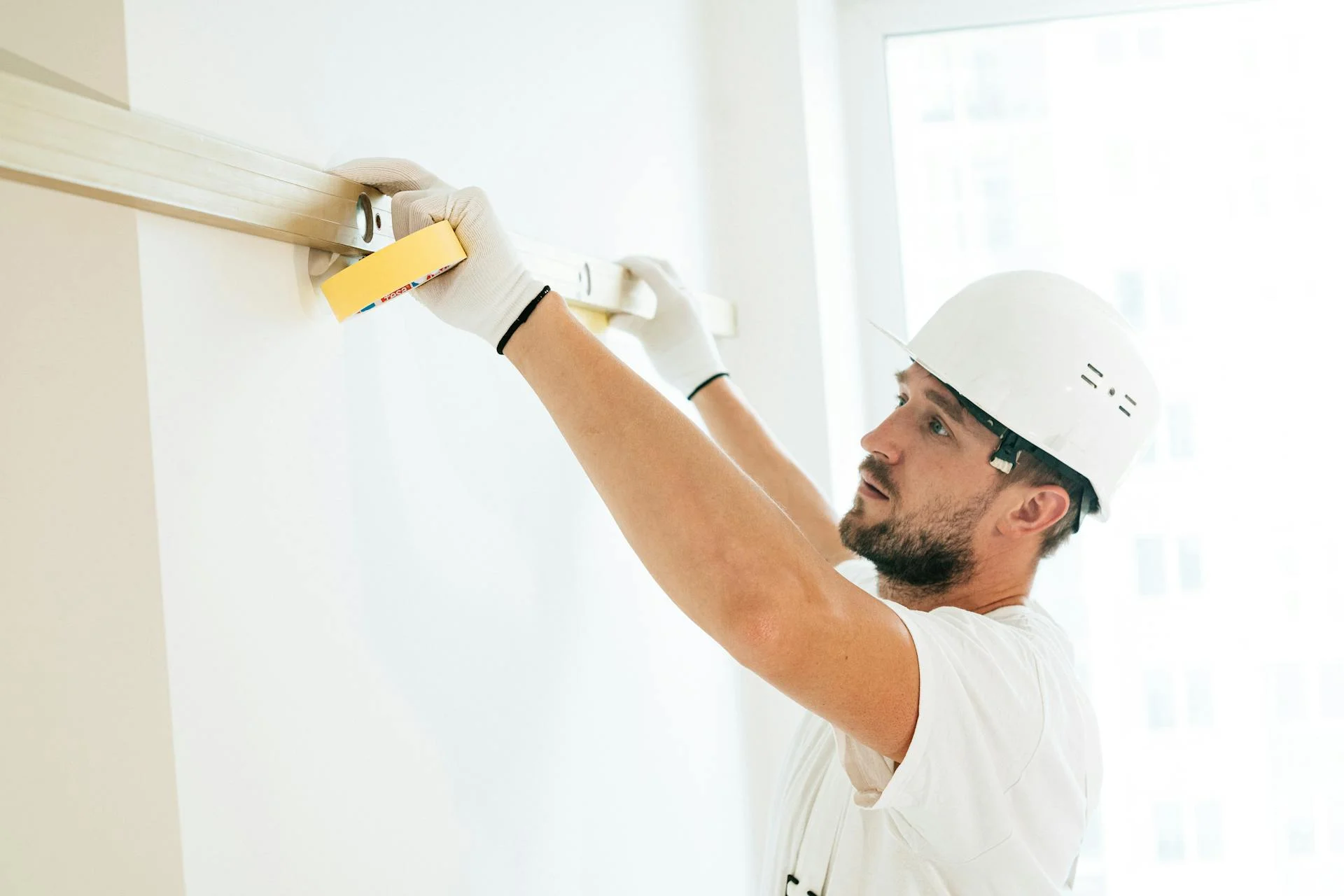 Vakmensen aan het werk in de werkplaats van SDK Events
