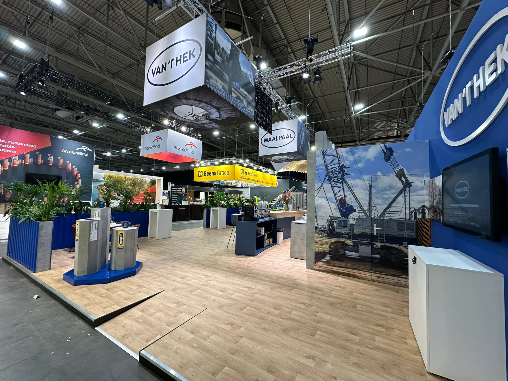 Van 't Hek @ Infratech